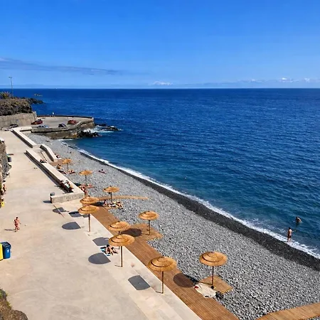 Апартаменты Bay, Madeira Камара-де-Лобуш