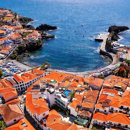 Апартаменты Bay, Madeira Камара-де-Лобуш
