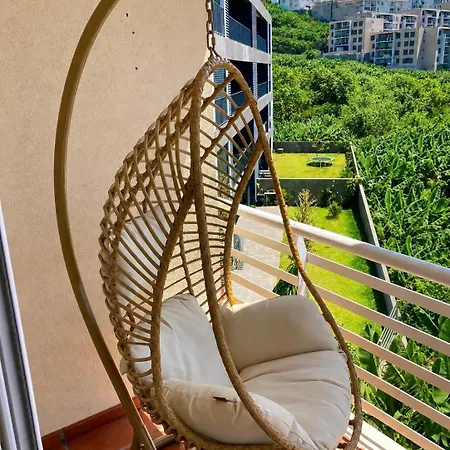 Bay Apartment